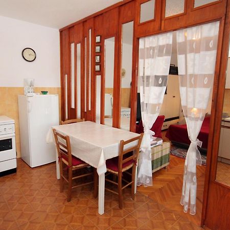 Apartments With A Parking Space Novi Vinodolski - 2423 Kamer foto